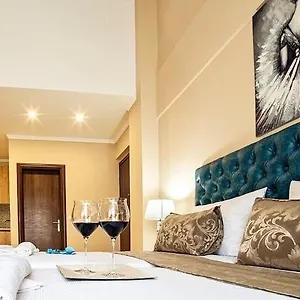 Otel Valery, Pefkochori