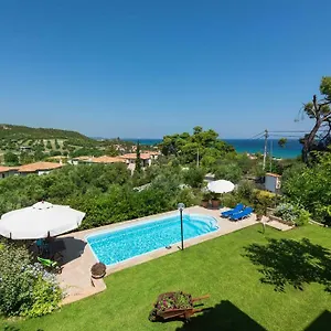  Villa Helios